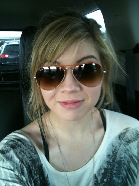 Featured onJennette McCurdy Photo Slideshows