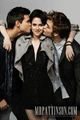 -New-Entertainment-Weekly-Outtakes-With-Robert-Pattinson-Kristen-Stewart-Taylor-Lautner-robert-pattinson-10805532-320-480.jpg