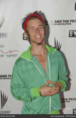 Greg-cipes-the-beach-on-sunset-grand-opening-arrivals-reIO8i