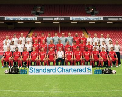 LiverpoolSquad2010-2011.jpg