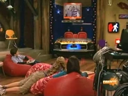 SamlyingclosertoCarly