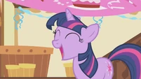 Twilight is happy S1E5