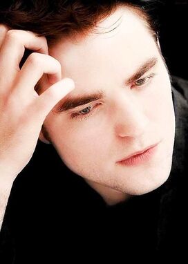 New-old-pic-Robert-pattinson-twilight-series-24210939-499-700