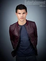 TLautComicCon