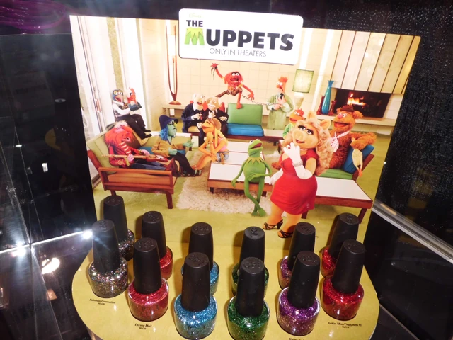 File:MuppetsnailpolishD23.JPG