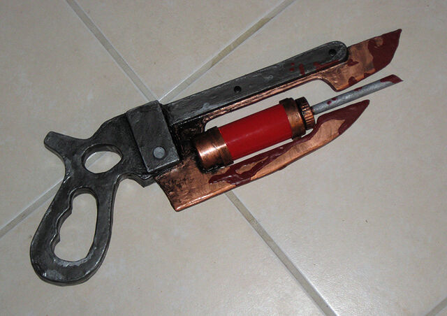 640px-Ubersaw_is_ready_by_PropMedic.jpg