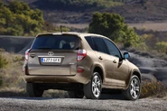 2009-Toyota-RAV4-6