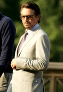 Robert-downey-jr-the-avengers-shooting-on-location-03