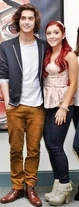 Avan Jogia Ariana Grande Victoria Justice 48HgiirIB2ql