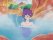 Fan-Fan bañandose