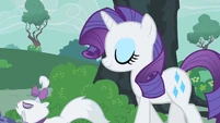 Rarity and Opal walk S1E24