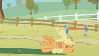Applejack fails S01E13
