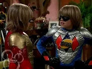 The Suite Life of Zack and Cody - S03E04 - Super Twins.avi 001231861