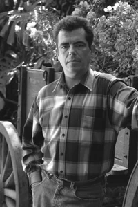 Julián Lavat dubs the voice of Dan Norton