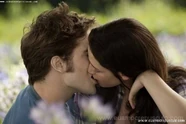 Eclipse-movie-stills-eclipse-10419227-560-373