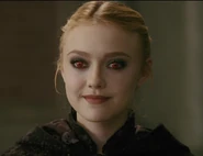 New-moon-jane-smiling