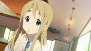 Tsumugi with fries