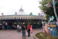 HKDL Mad Hatter Tea Cups