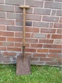 450px-Aa shovel01.jpg