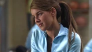 Shenae-on-Degrassi-7x01-shenae-grimes-8631089-624-352