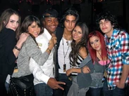 VicTORIous-Cast-victorious-cast-19936214-600-450
