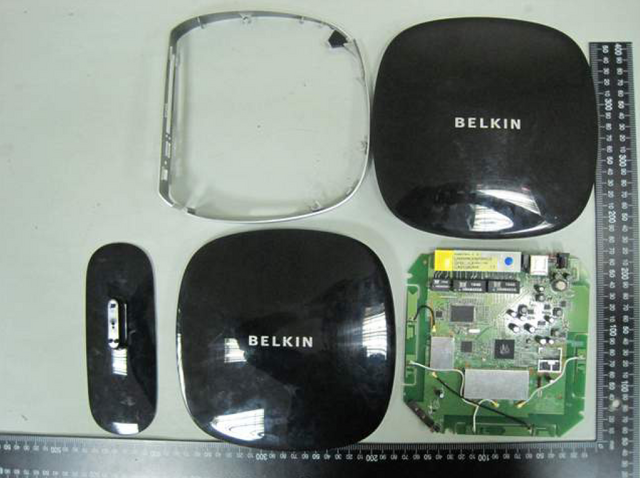 File:Belkin F9K1103 v1 FCCf.