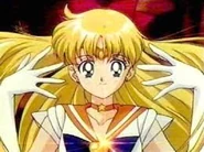 Sailor Venus Moviendo su cabello