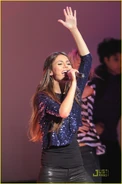 Victoria-justice-upfront-kcas-03