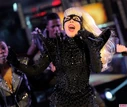 Lady-Gaga-Performs-in-Times-Square-on-New-Years-Eve-7-1024x862