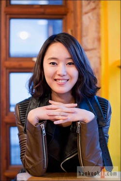Yoon Jin Seo15