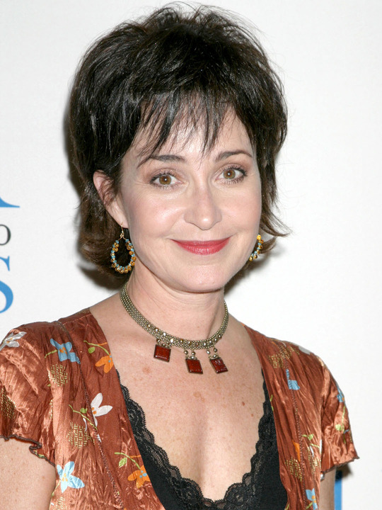 Annie Potts - Good Christian Belles Wiki