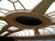 Deckenfenster auf der Brücke der Enterprise-D