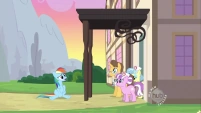 201px-Rainbow Dash being discharged again 2 S2E16