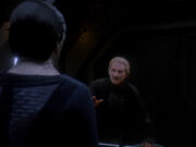 Odo versucht Thrax zu überzeugen