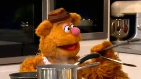 ThisMorning-FozzieBearPuppeteeringProngs(2012-02-08)