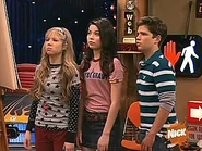 CarlyshiftstostandbehindSam