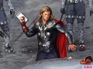 Snapped-on-Set-Chris-Evans-Chris-Hemsworth-Film-The-Avengers-1-580x435
