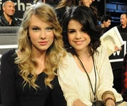 Best-friends-Taylor-Swift-and-Selena-Gomez
