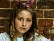 Tumblr m196evaebQ1qhn1g9o1 500