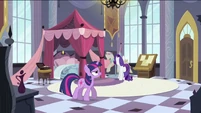 Twilight walking S2E25