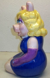 Treasure craft cookie jar miss piggy 2