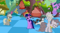 Twilight is left alone S2E02