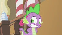 Spike dodging the icing 2 S2E03