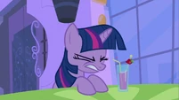 Twilight losing fuse S2E25