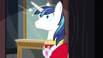 Shining Armor migraine S2E25