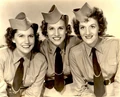 The-andrew-sisters-05.jpg