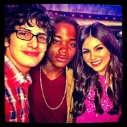 Victoria-justice-victorious-matt-bennett