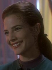 Jadzia lächelt 2369