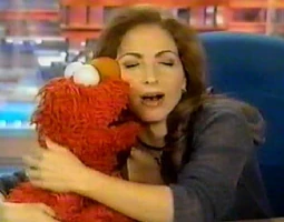 Kiss Elmo Gloria Estefan