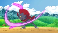 EP600 Weavile usando Danza espada